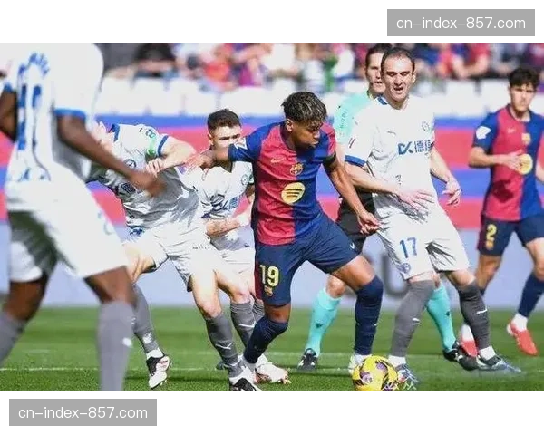 奥萨苏纳1-0阿拉维斯，全场唯一进球来自经典的边路传中战术